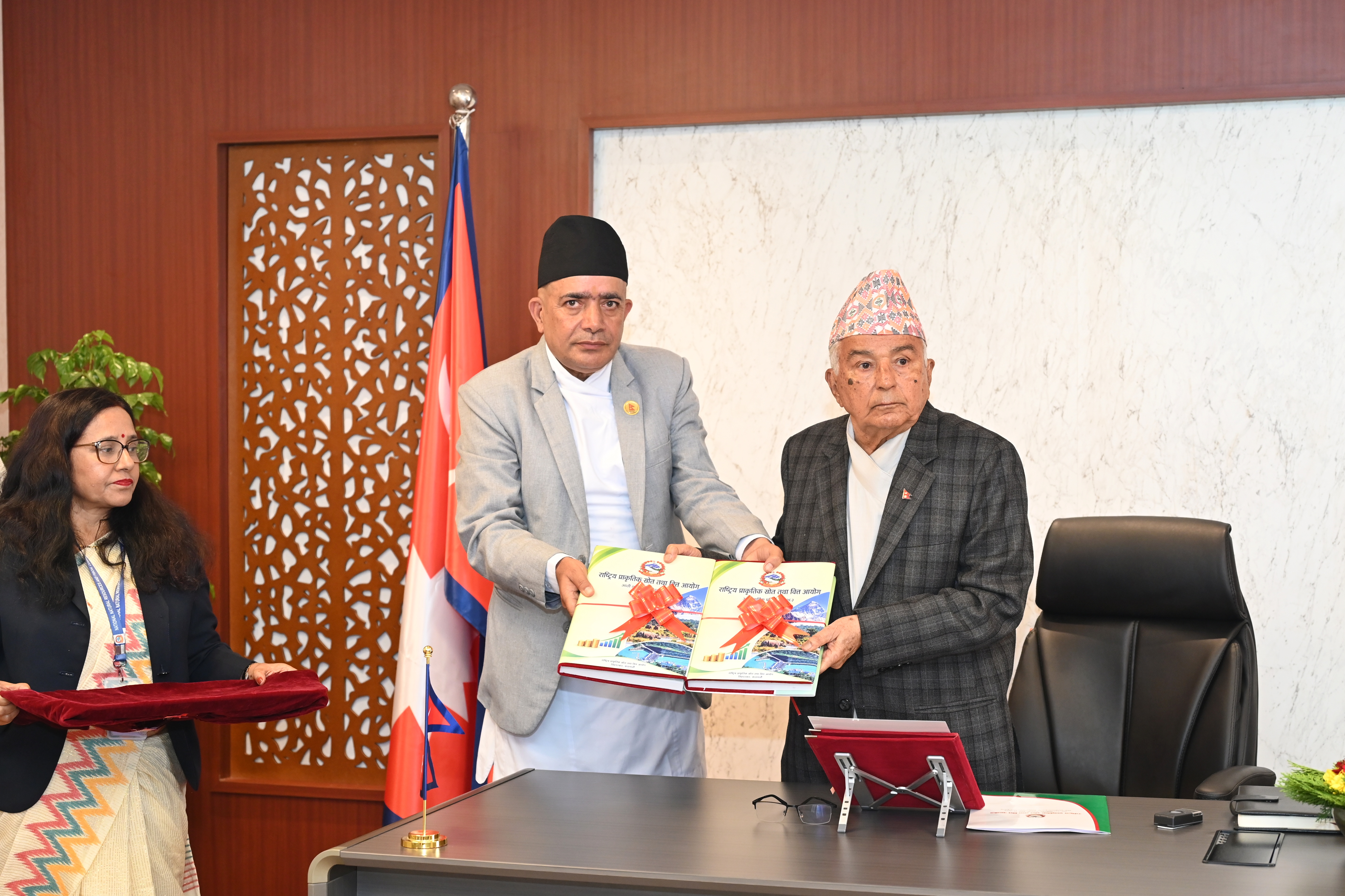 राष्ट्रपतिसमक्ष वित्त आयोगको वार्षिक प्रतिवेदन प्रस्तुत