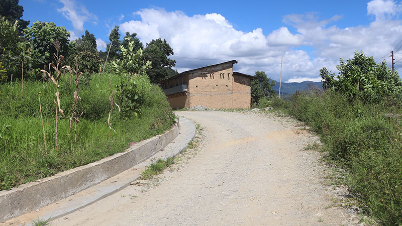 खोङटाङ–खावा भञ्याङ सडक स्तरोन्नति