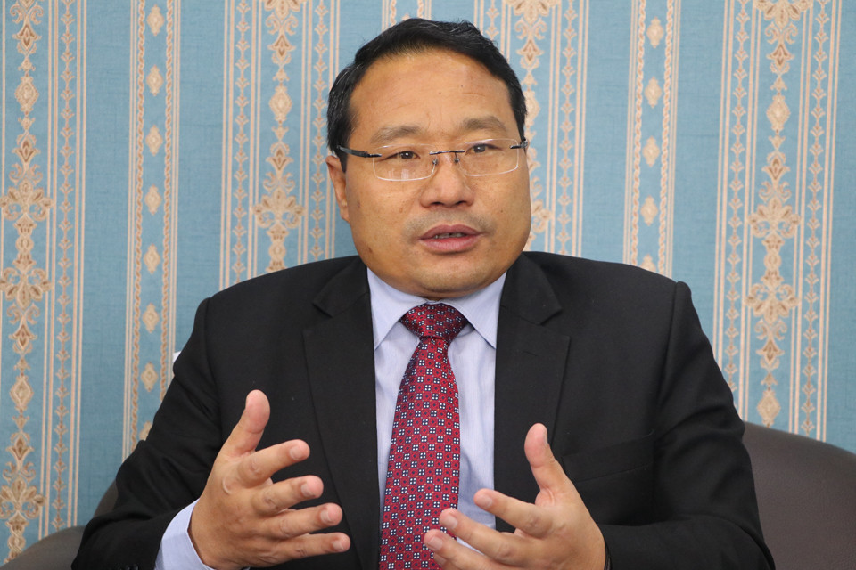 वर्षमानको कटाक्ष : ‘ऋण नलिने’ भन्नेहरू नै सत्तामा पुगेपछि उही बाटो