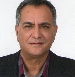 अनजान ठाउँमा हिँडिरहेको अनजान मान्छे