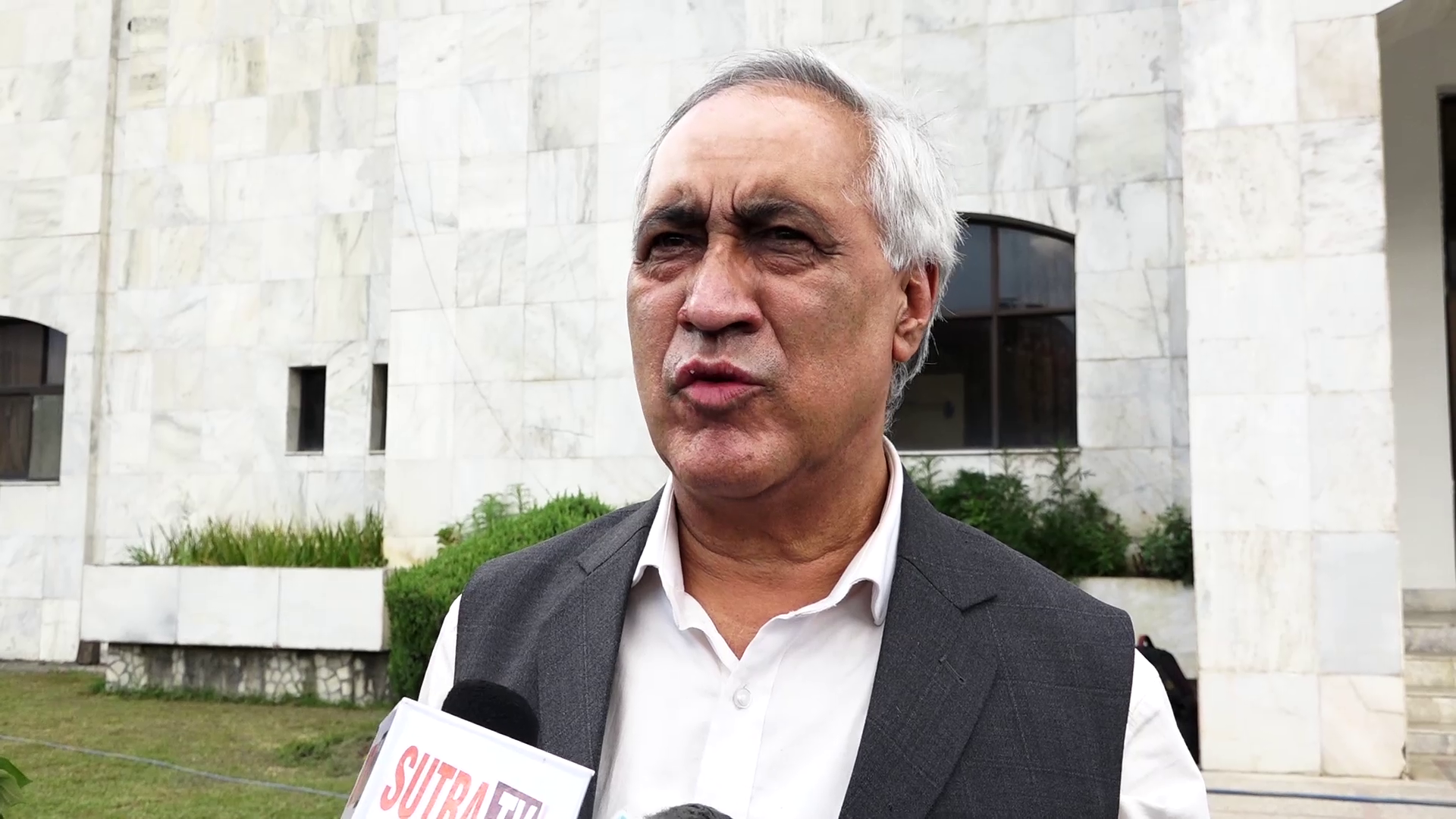 राजनीतिक नियुक्ति पाएकालाई पद छाड्न चन्द्र भण्डारीको सुझाव