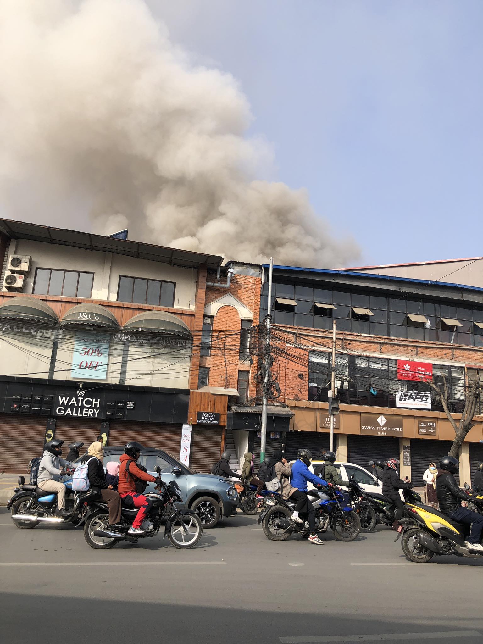 दरबारमार्गको क्लबमा भएको आगलागी नियन्त्रणमा