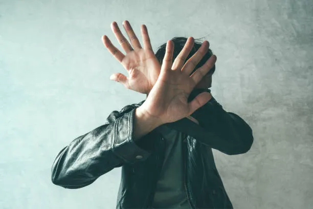 घरेलु हिंसामा परेकाे भन्दै ९८ जना पुरुषले दिए उजुरी