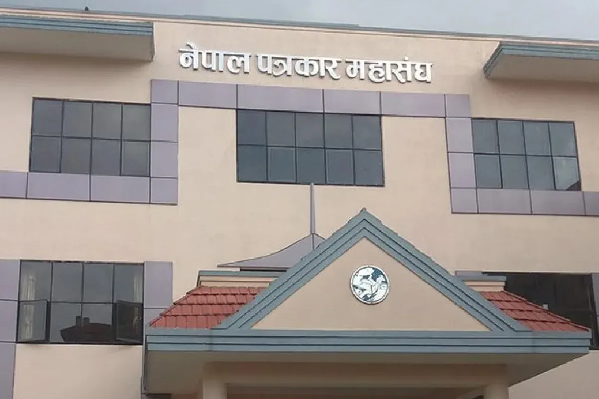 तीन दिनभित्र सरकारी सूचना प्रकाशन र प्रसारण निर्णय सच्चाउन  अल्टिमेटम