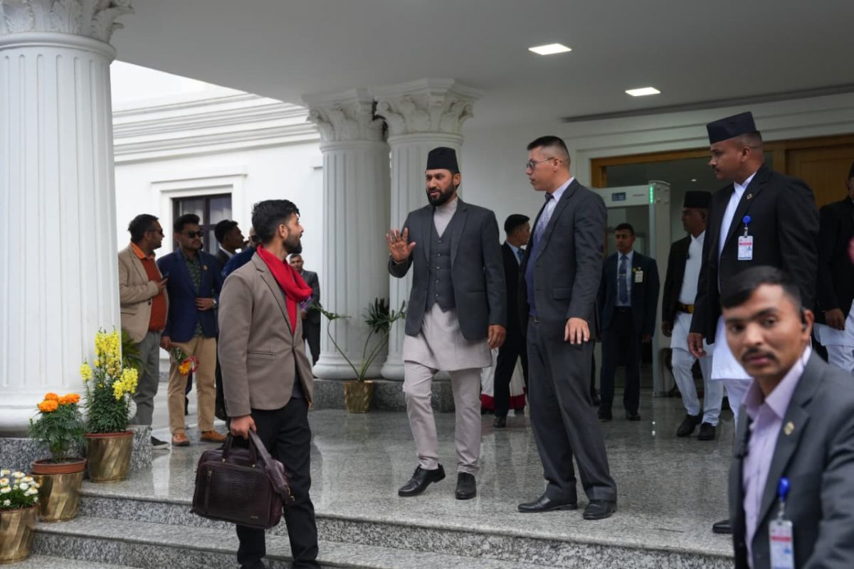 बालेन शाह ५ वर्षकै लागि प्रधानमन्त्री : रवि लामिछाने