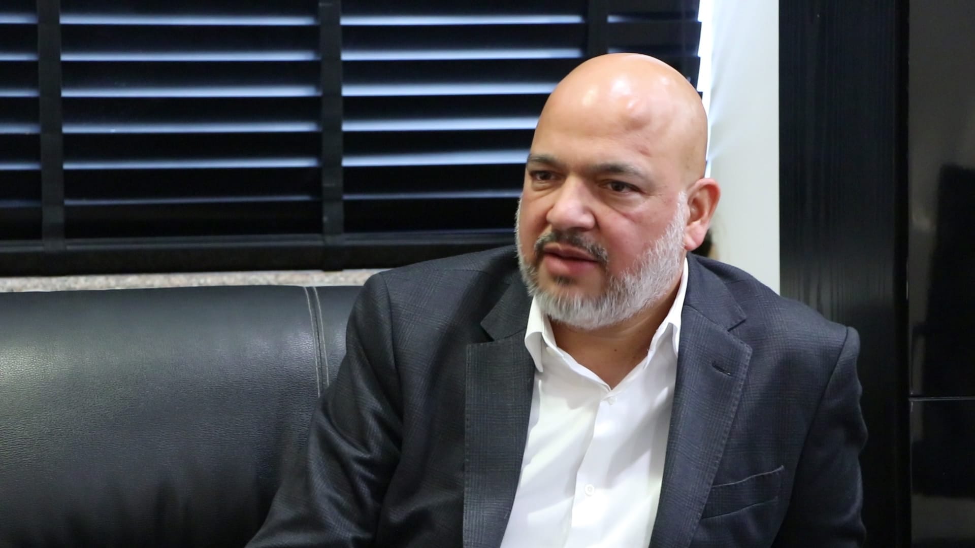 व्यवसायी शेखर गाेल्छा नक्सालबाट पक्राउ