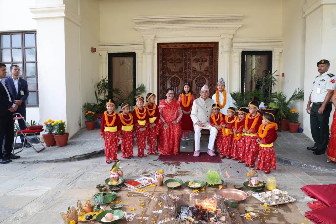 राष्ट्रपतिद्वारा नवकन्याको पूजार्चना