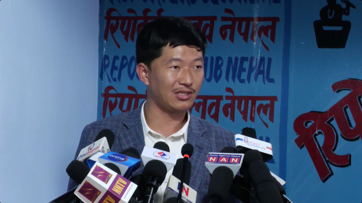 आरेन राईको प्रश्न– ‘छिमेकीसामु लम्पसार पर्नुपर्ने कस्तो राष्ट्रवाद?’