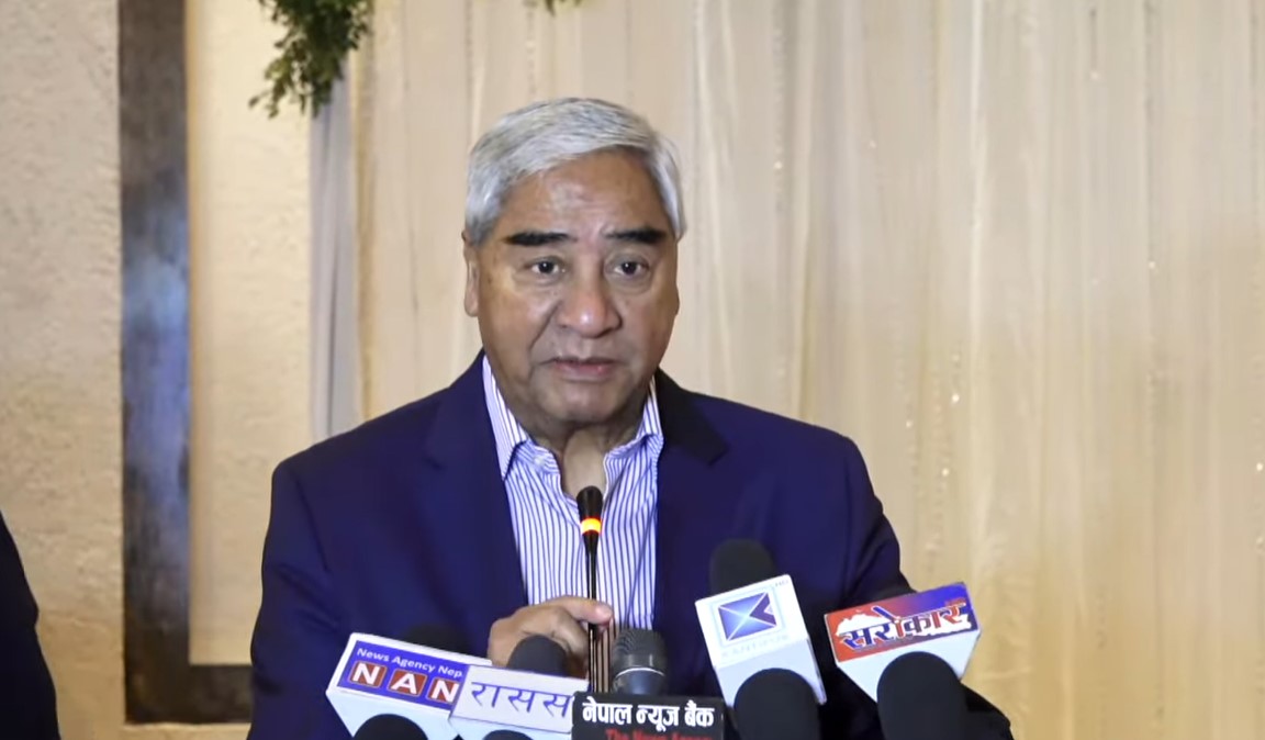 हङकङमा बाथरुममा चिप्लिएर पूर्वप्रधानमन्त्री देउवाको हात भाँच्चियो