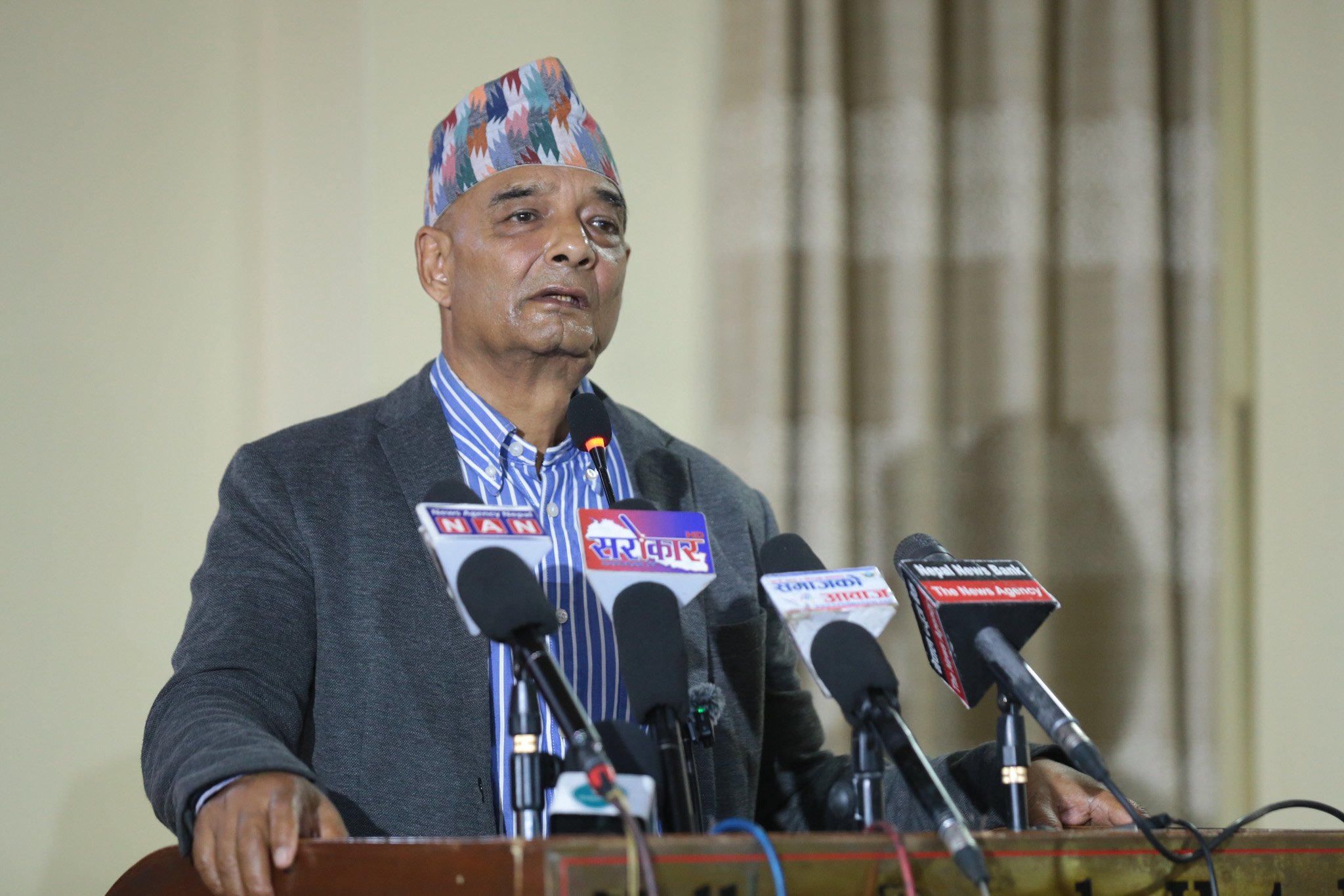 दुर्गा प्रसाईंसँग सहमति भंगपछि धवलशमशेर एक्लैले दिए नयाँ दल दर्ताको निवेदन