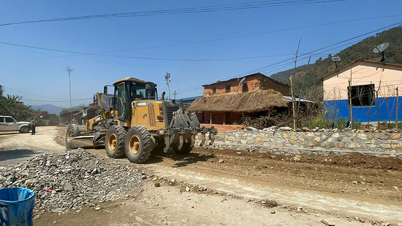 सडक मिच्नेलाई ५ लाखसम्म जरिवाना, अनुमति बिना सडक खन्न नपाइने