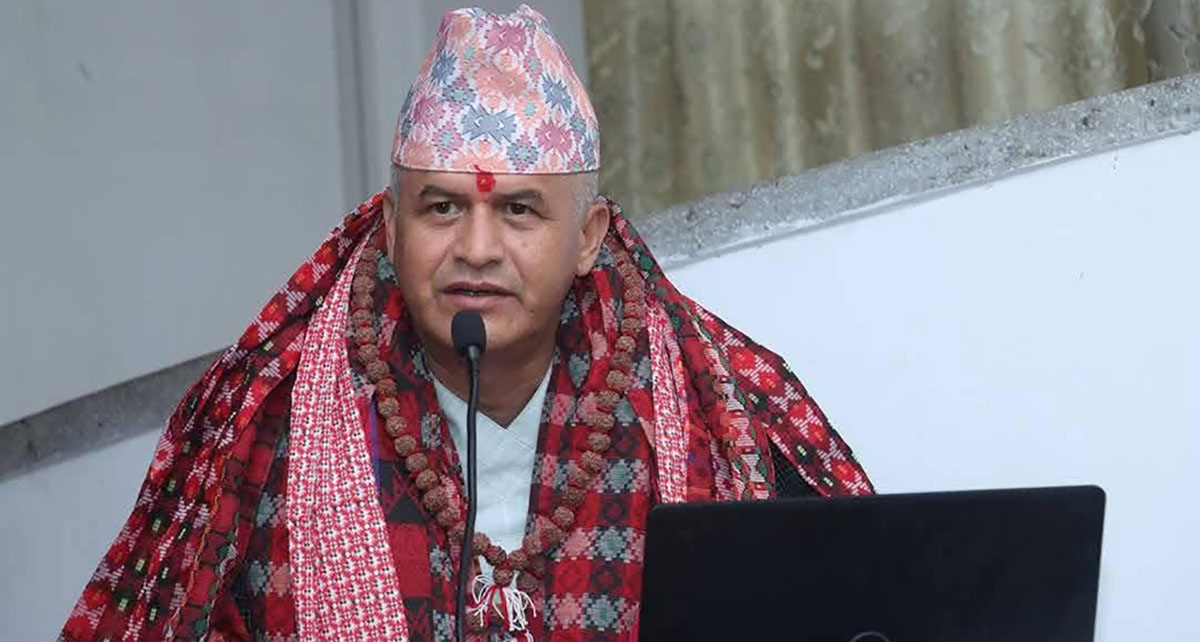 गृहसचिव फेरिए, श्रेष्ठलाई अतिरिक्त समूहमा पठाइयो