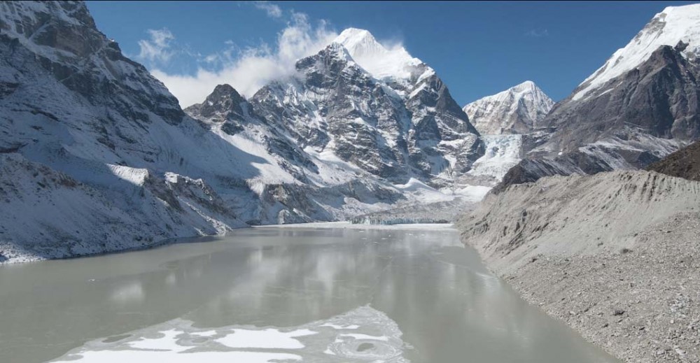 जोखिममा रहेका चार हिमतालको पानी घटाउने तयारी, अध्ययनदेखि निर्माणसम्म ६ वर्ष लाग्ने अनुमान