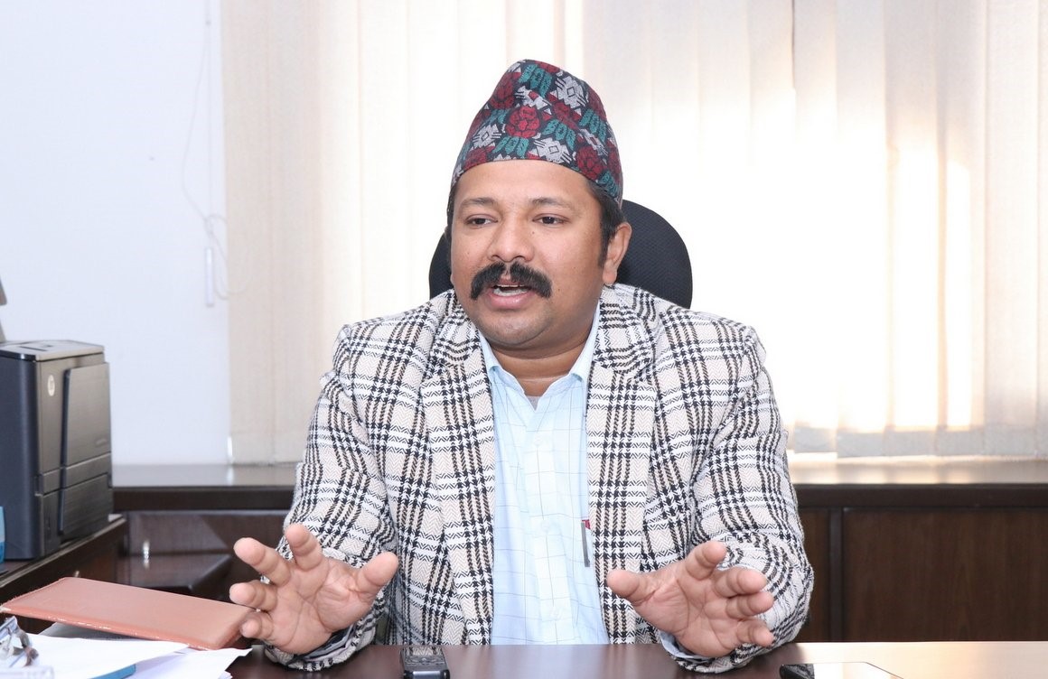 सुकुम्बासीलाई सरकारविरुद्ध उकासेको आरोपमा नेकपा नेता खड्का पक्राउ