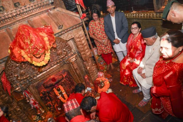 राष्ट्रपति पौडेलद्वारा उपत्यकाका नौ शक्तिपीठमा दर्शन तथा पूजाआराधना