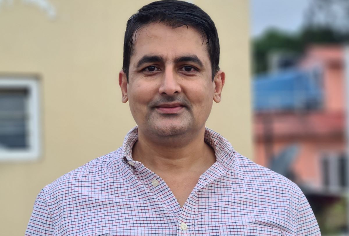 राप्रपाका महामन्त्री शरदराज पाठकले पार्टी छाडे