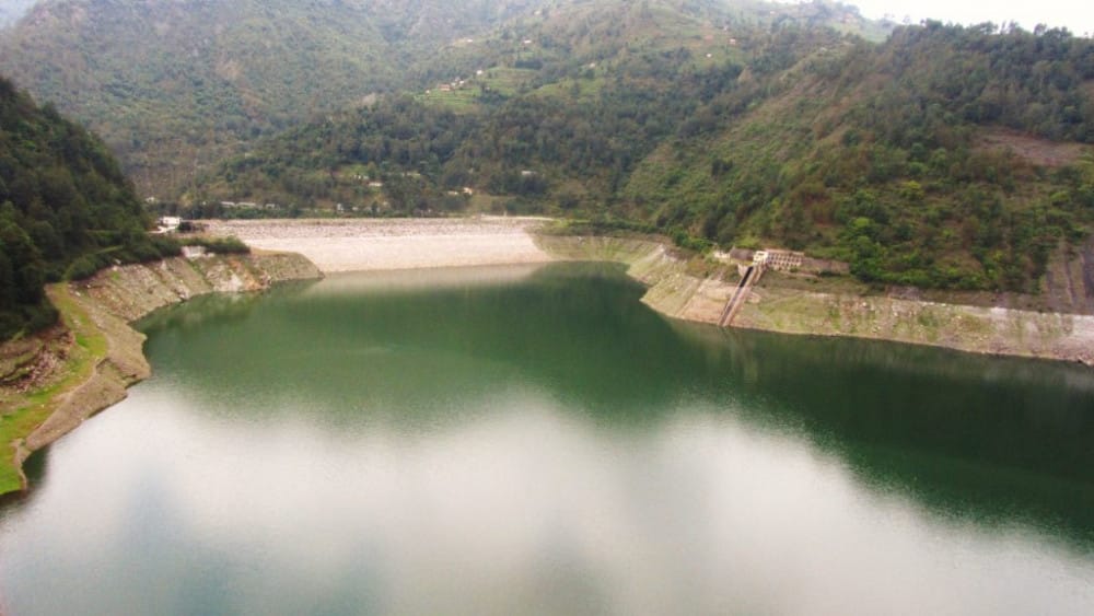 कुलेखानी ड्यामको ढोका खोलिएको छैन, जोखिमका कारण देउराली–सिस्नेरी सडक बन्द