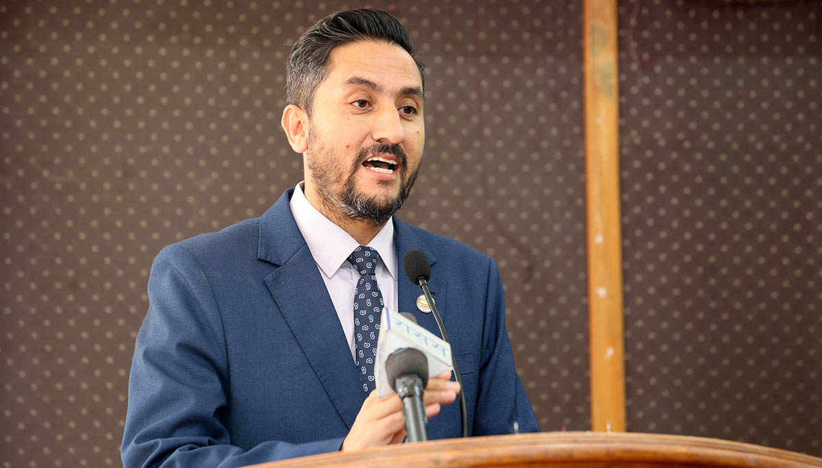 अब हरेक पार्टीले युवालाई नेतृत्वमा ल्याउन तयार नभई सुखै छैन : सञ्चारमन्त्री खरेल