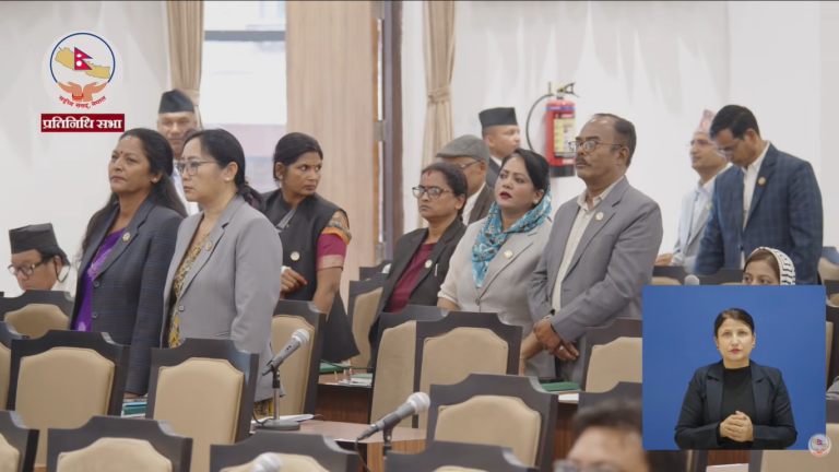 विपक्षी दलहरुको विरोध, प्रतिनिधिसभा बैठक १५ मिनेट स्थगित