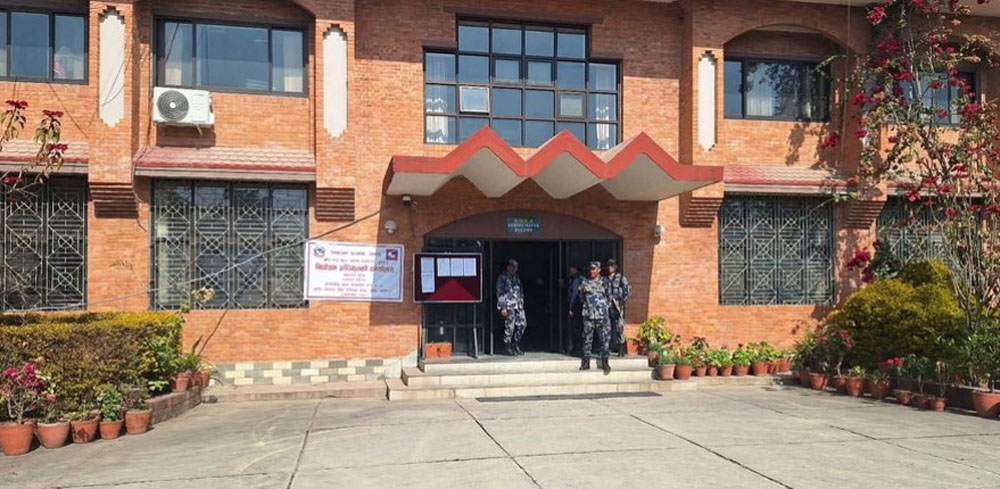 भक्तपुर निर्वाचनः विकासका एजेण्डा लिएर मतदाताको घरदैलोमा उम्मेदवार