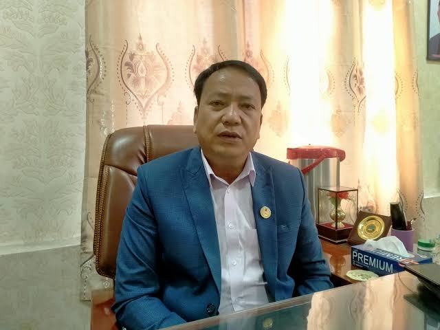 मुख्यमन्त्री थापा मगरको नियुक्तिविरूद्ध परेको रिटमा कारण देखाऊ आदेश