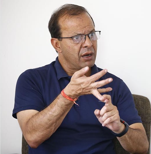 खुलातर्फको उपसभापति पदमा उम्मेदवारी दिंदै डा. रिजाल