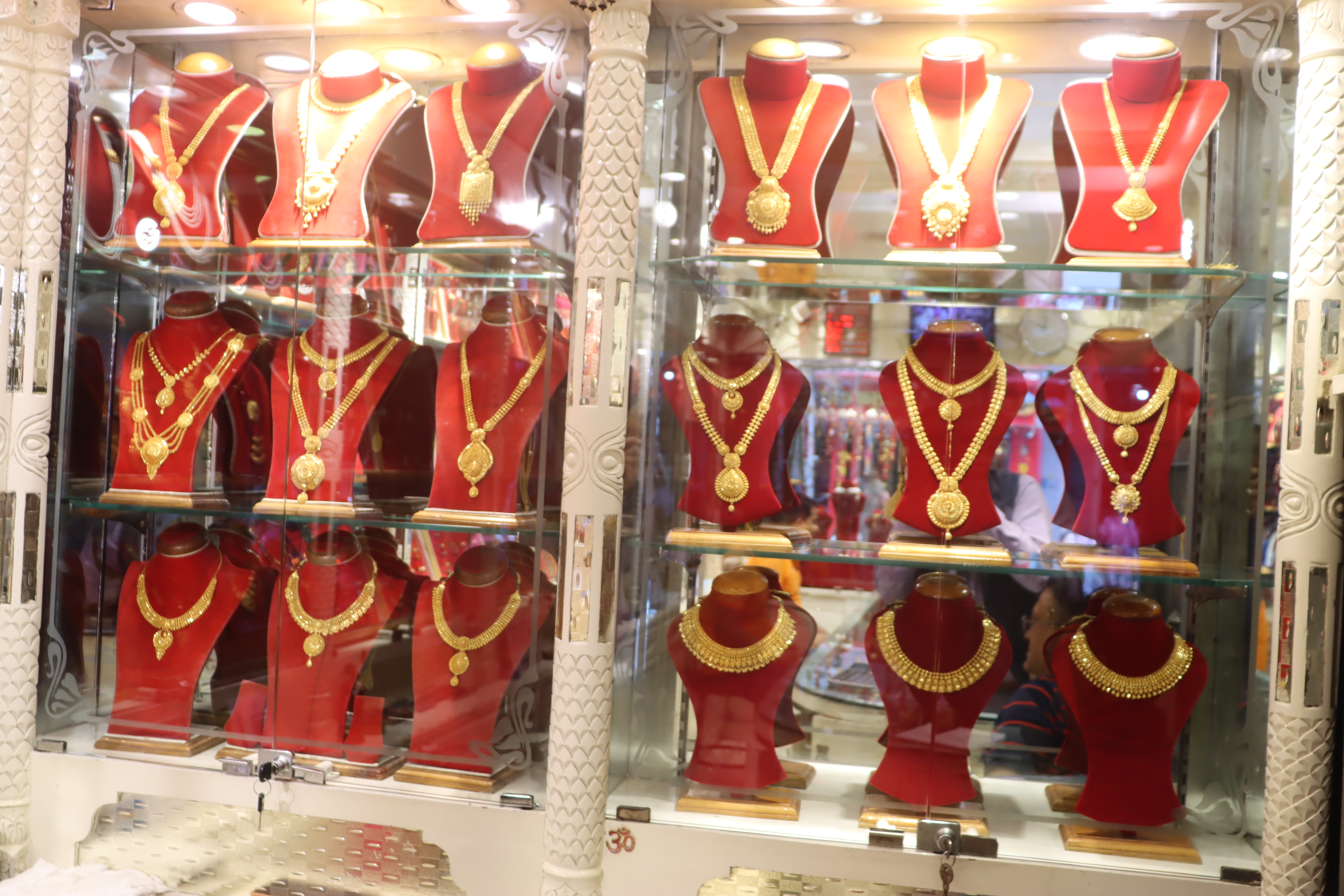 सुनचाँदीको मूल्य फेरि बढ्यो