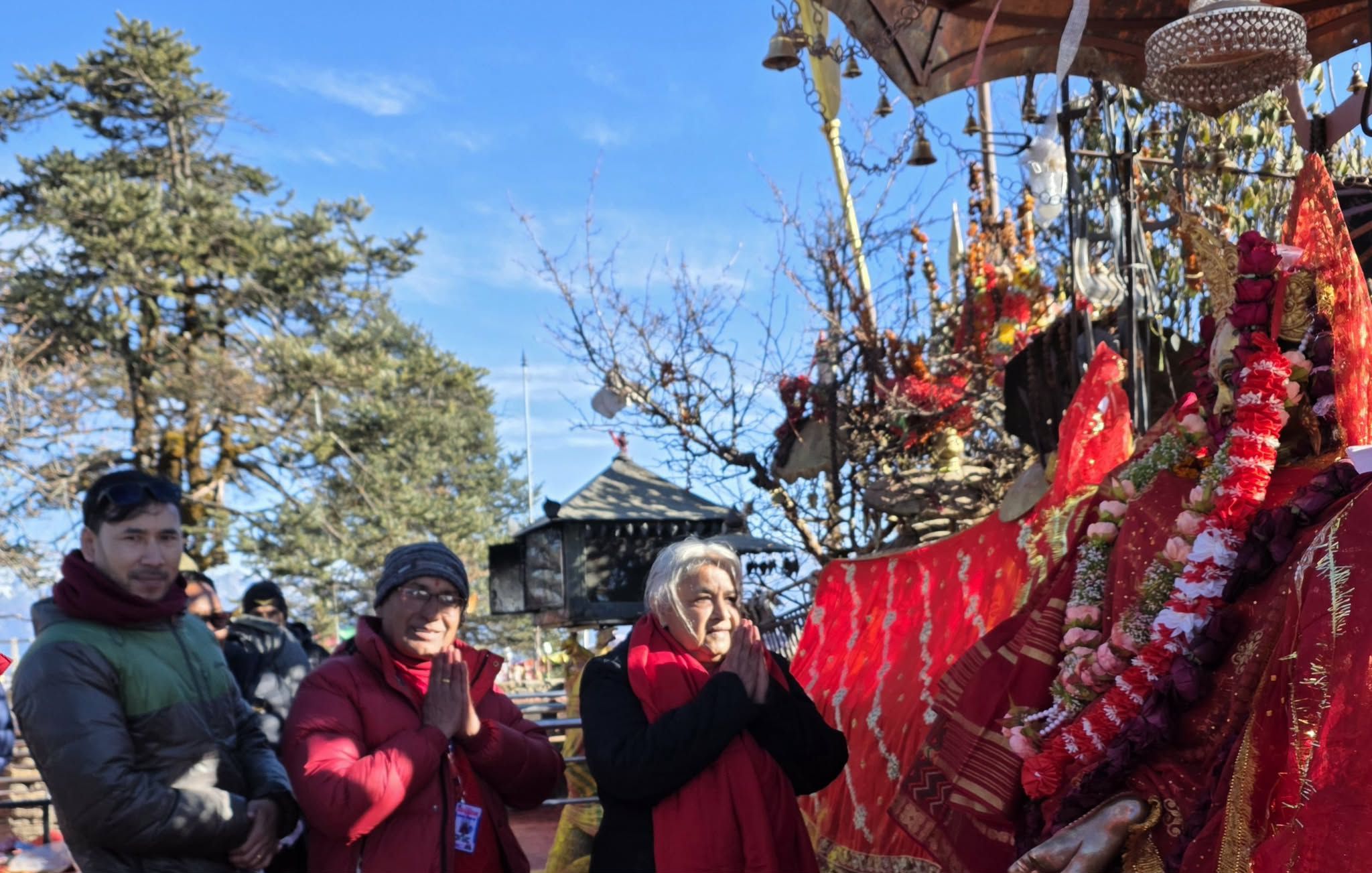 ताप्लेजुङमा प्रधानमन्त्री कार्की, पाथीभरा माताको पूजाअर्चना