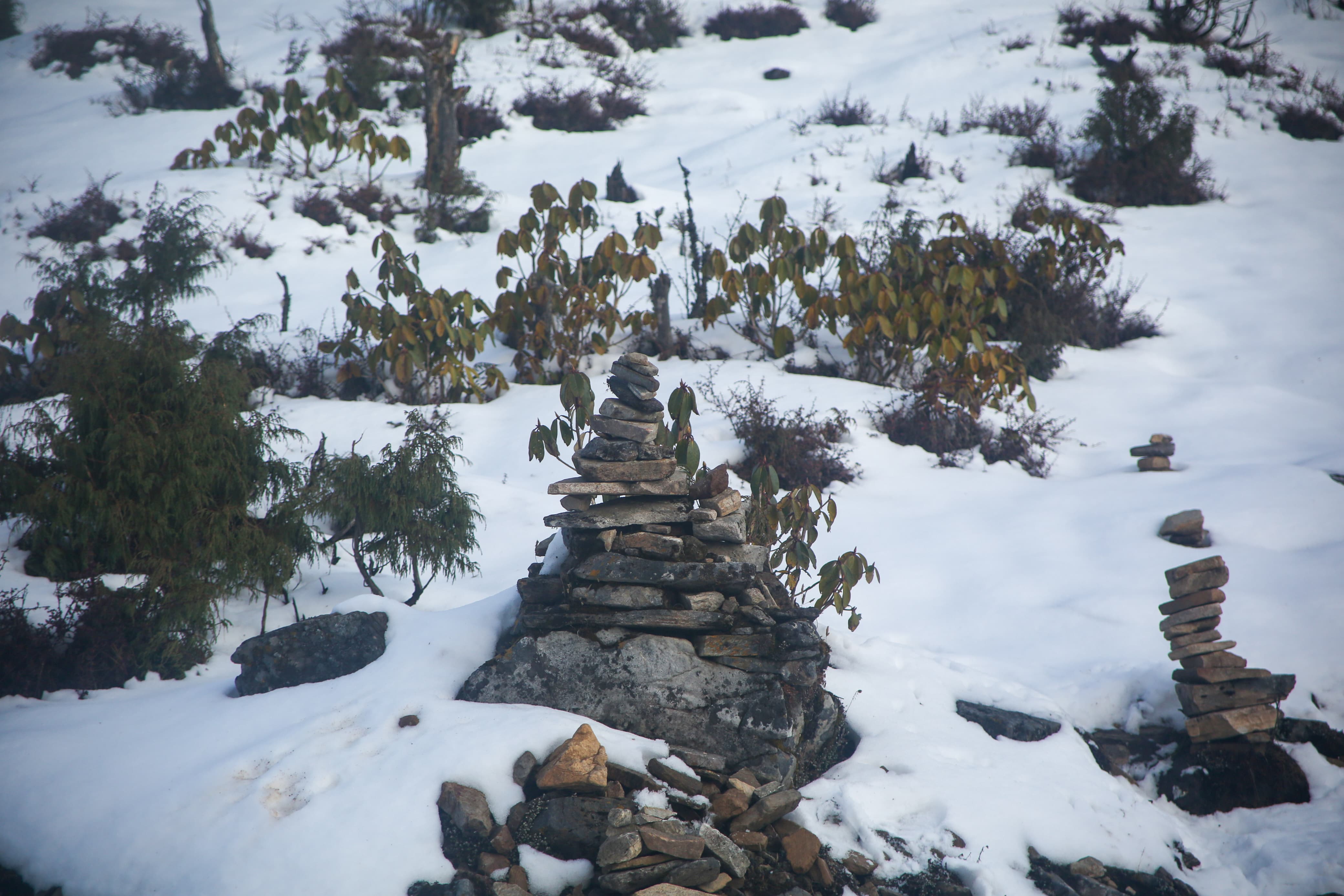 पर्यटकको रोजाइमा सिन्धुपाल्चोकको भैरवकुण्ड