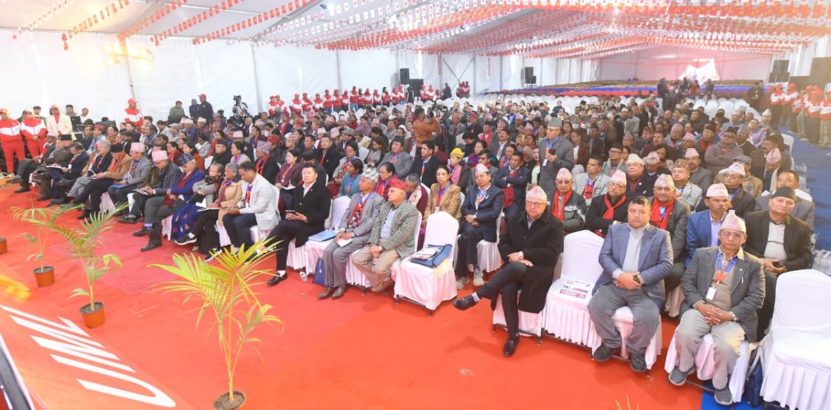 विधान संशोधनको बिषय फेरि उठेपछि एमालेमा विवाद